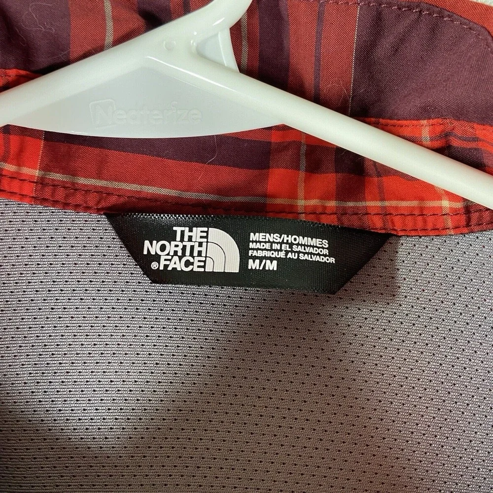 The North Face Shirt men's Medium Button Up Vented Fishing Roll Tabs Red Plaid